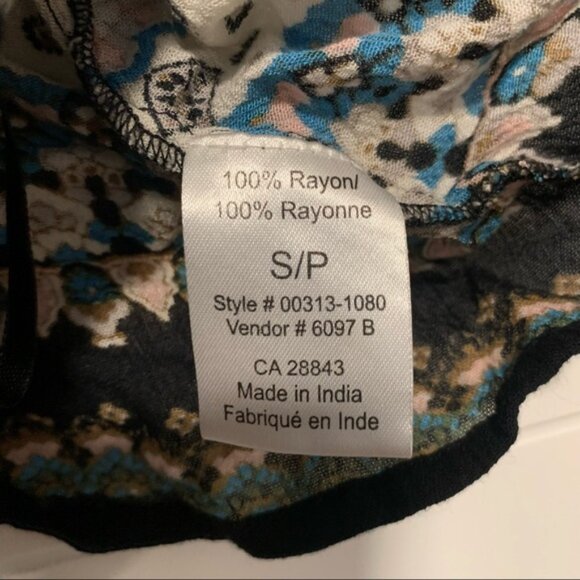 Eclipse | Patterned Tank Top - Picture 13 of 13